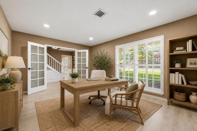 594 Longwood Lane, Conroe, TX 77302