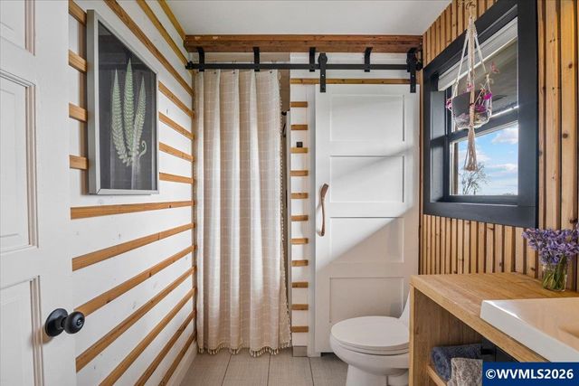 1798 Ammon St NW, Salem, OR 97304