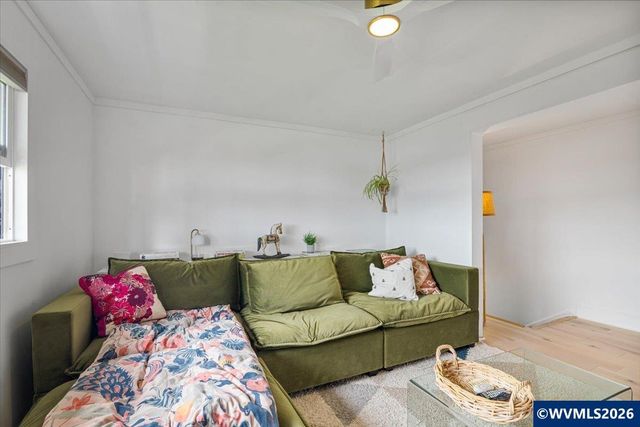 1798 Ammon St NW, Salem, OR 97304