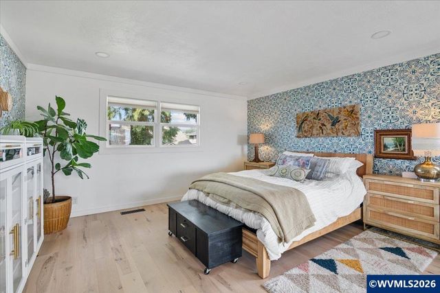 1798 Ammon St NW, Salem, OR 97304