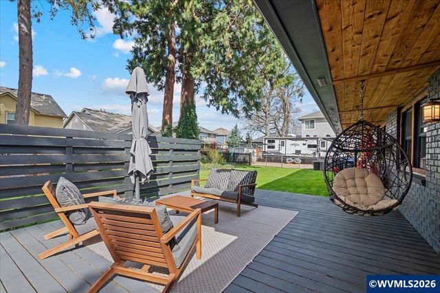 1798 Ammon St NW, Salem, OR 97304