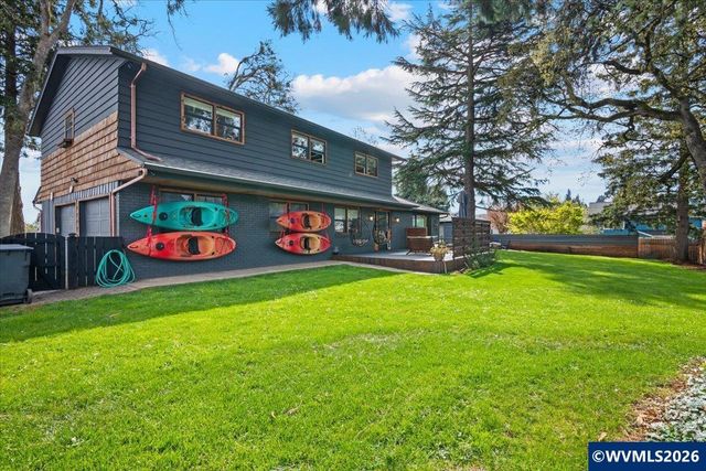 1798 Ammon St NW, Salem, OR 97304