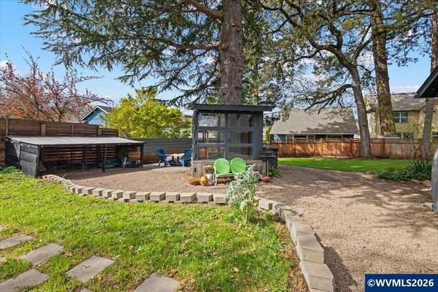 1798 Ammon St NW, Salem, OR 97304