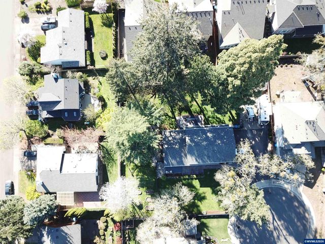 1798 Ammon St NW, Salem, OR 97304