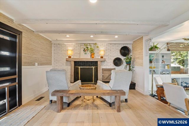 1798 Ammon St NW, Salem, OR 97304