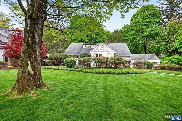 63 Alcott Road, Mahwah, NJ 07430