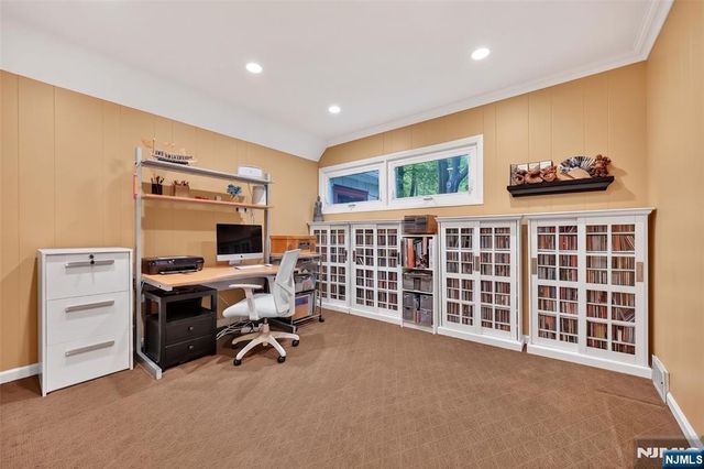 63 Alcott Road, Mahwah, NJ 07430