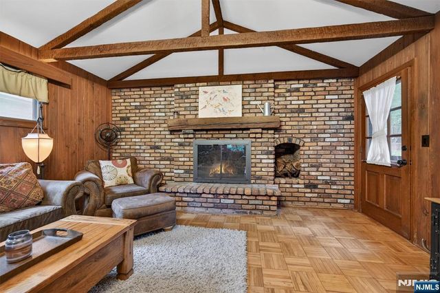 63 Alcott Road, Mahwah, NJ 07430