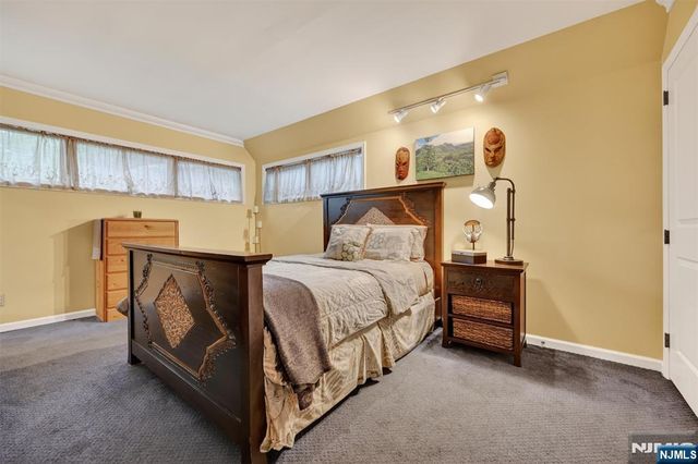 63 Alcott Road, Mahwah, NJ 07430