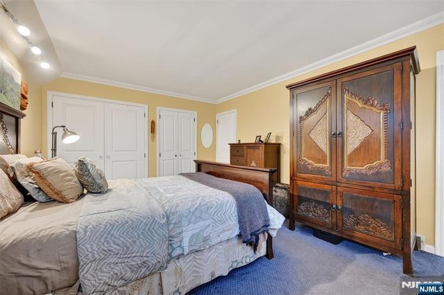 63 Alcott Road, Mahwah, NJ 07430