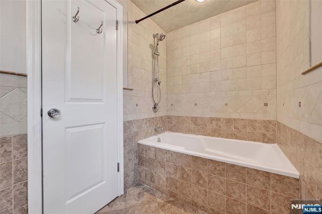 63 Alcott Road, Mahwah, NJ 07430