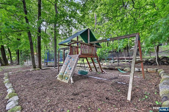 63 Alcott Road, Mahwah, NJ 07430