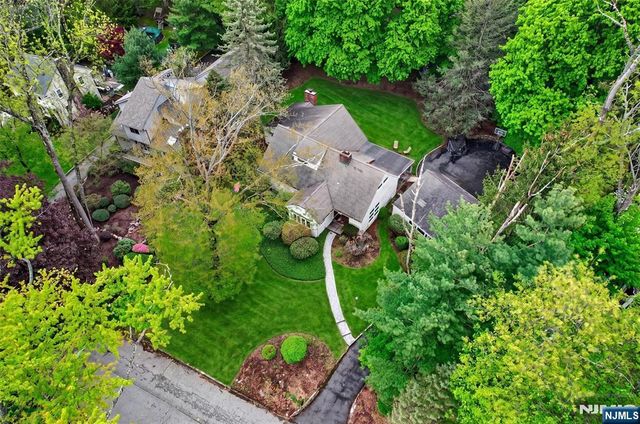63 Alcott Road, Mahwah, NJ 07430