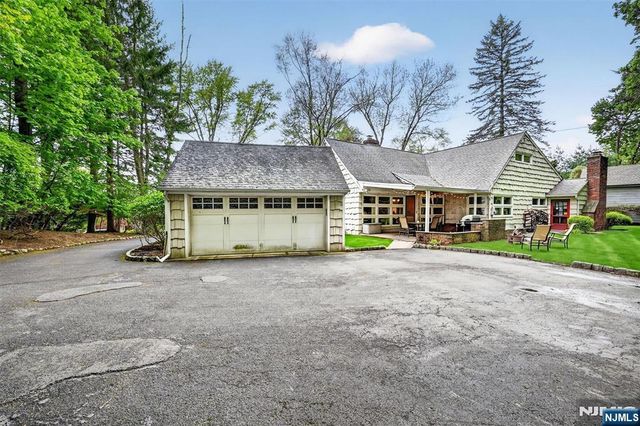 63 Alcott Road, Mahwah, NJ 07430