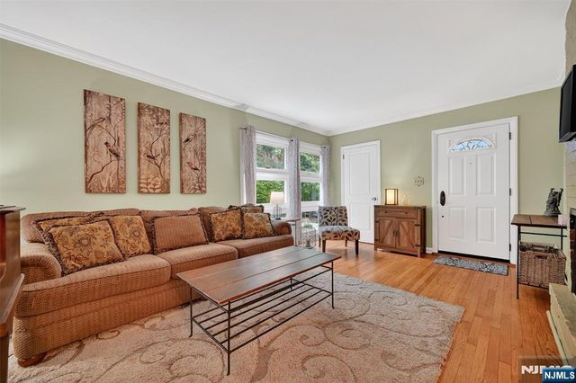 63 Alcott Road, Mahwah, NJ 07430