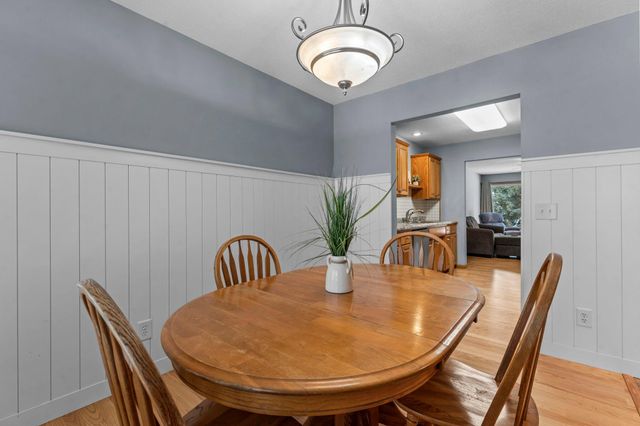 806 Woodland Lane, New Richmond, WI 54017