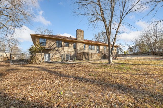 624 E South, Harrison, AR 72601