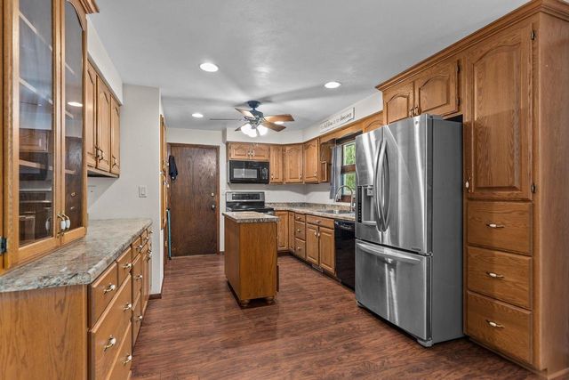 732 MANCHESTER ROAD, Neenah, WI 54956