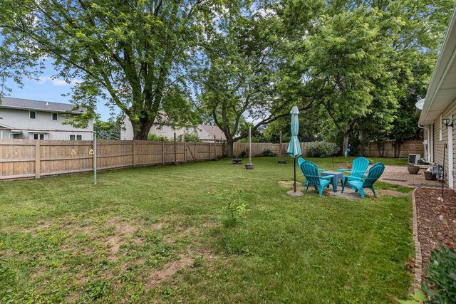 732 MANCHESTER ROAD, Neenah, WI 54956