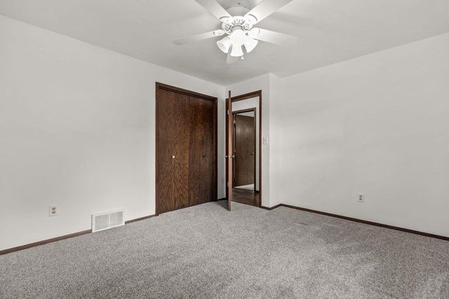 732 MANCHESTER ROAD, Neenah, WI 54956