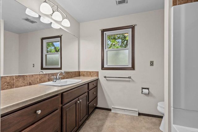 732 MANCHESTER ROAD, Neenah, WI 54956