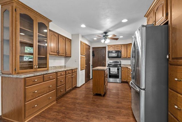 732 MANCHESTER ROAD, Neenah, WI 54956