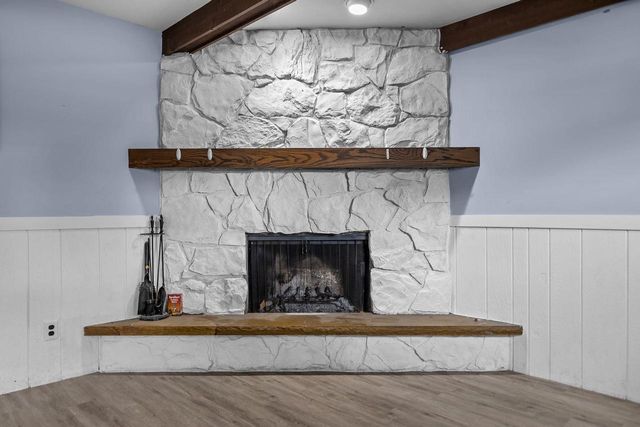 732 MANCHESTER ROAD, Neenah, WI 54956