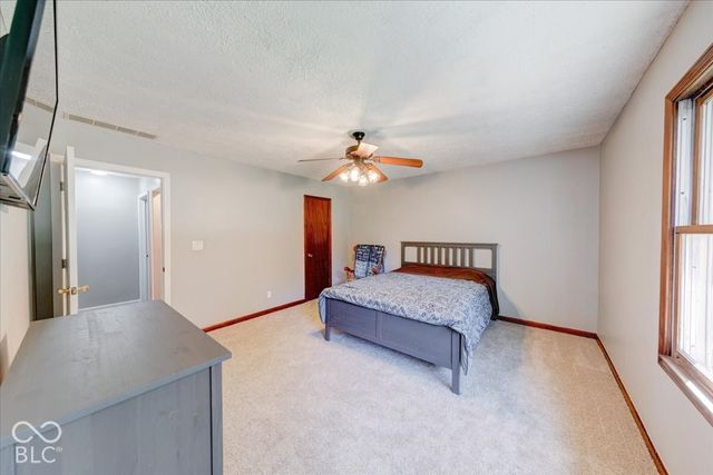 7950 Ridgegate West Drive, Indianapolis, IN 46268
