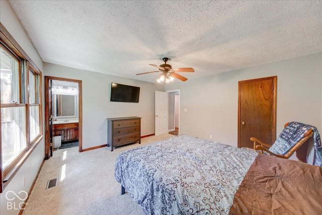 7950 Ridgegate West Drive, Indianapolis, IN 46268