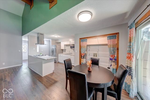 7950 Ridgegate West Drive, Indianapolis, IN 46268