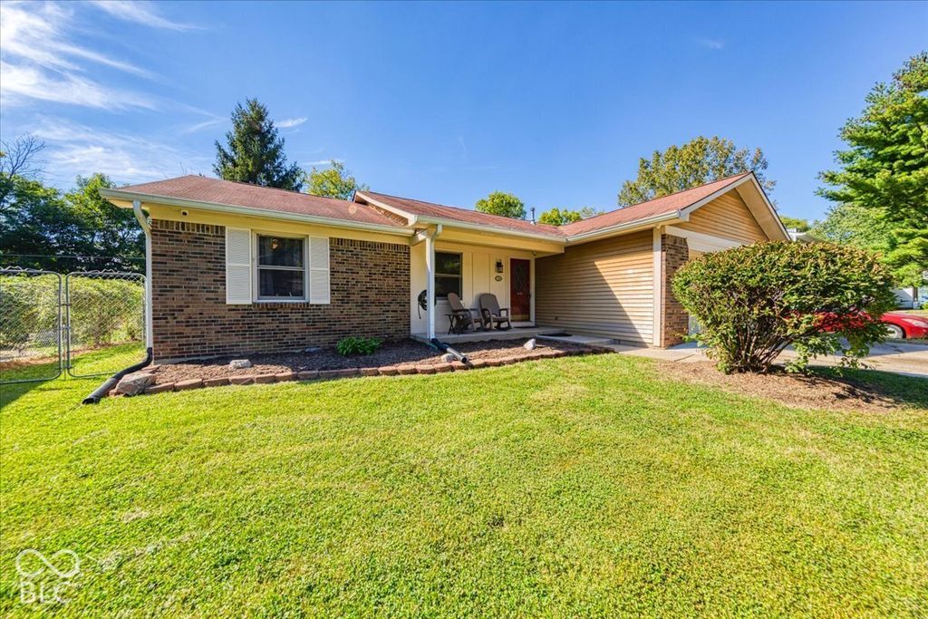 7950 Ridgegate West Drive, Indianapolis, IN 46268
