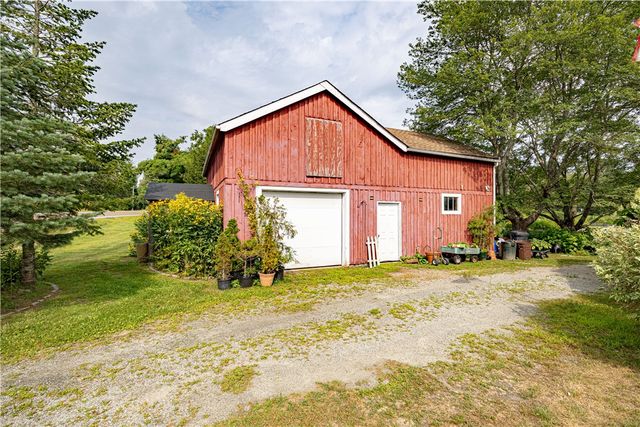 93 Moosup Valley Road, Foster, RI 02825