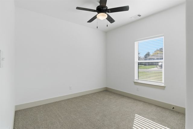 425 E Munson Street, Denison, TX 75021