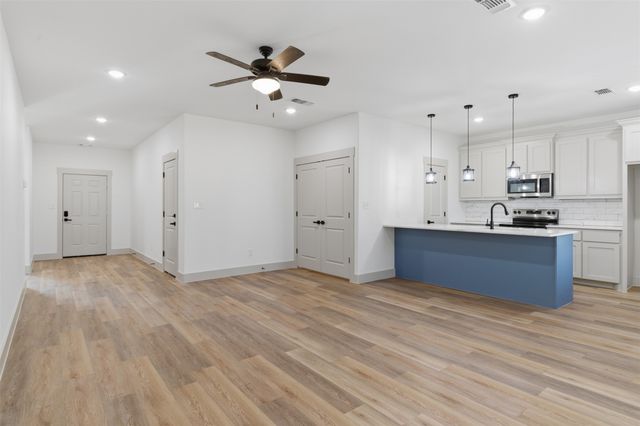 425 E Munson Street, Denison, TX 75021