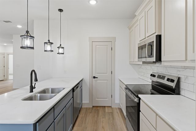 425 E Munson Street, Denison, TX 75021