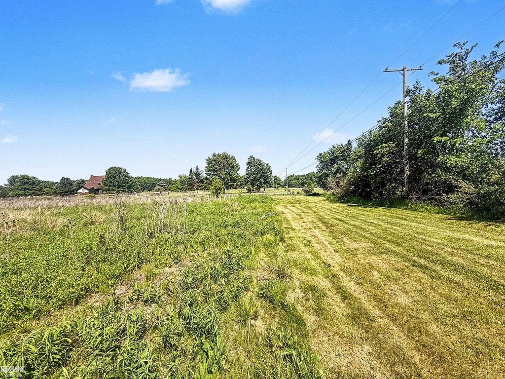 000 Marine City Hwy Highway, Marine City, MI 48054