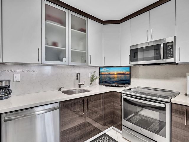 500 Bayview Drive 1731, Sunny Isles Beach, FL 33160