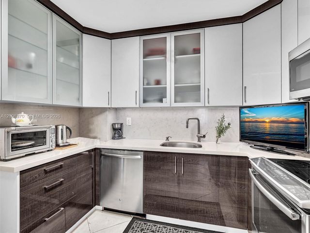 500 Bayview Drive 1731, Sunny Isles Beach, FL 33160