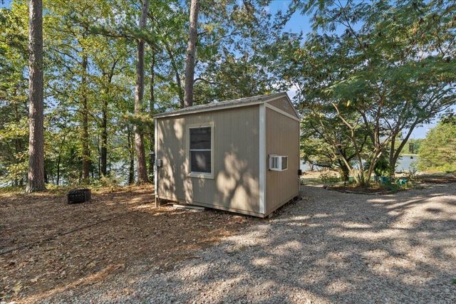 90 BROOKLINE CV, Somerville, TN 38068