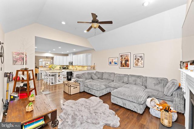 870 REYNARDS RUN, Blue Bell, PA 19422