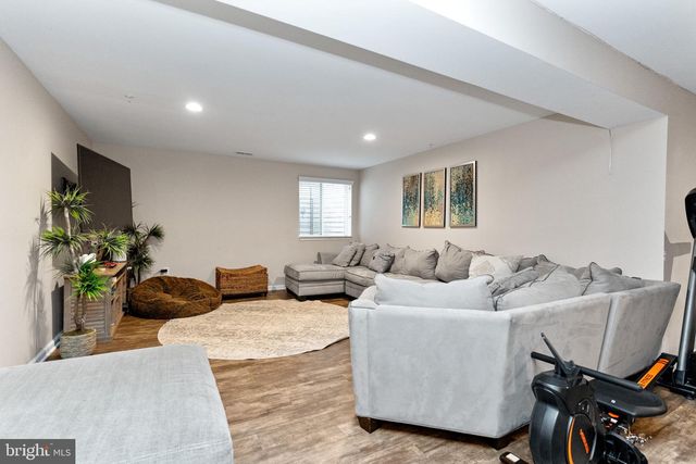 870 REYNARDS RUN, Blue Bell, PA 19422