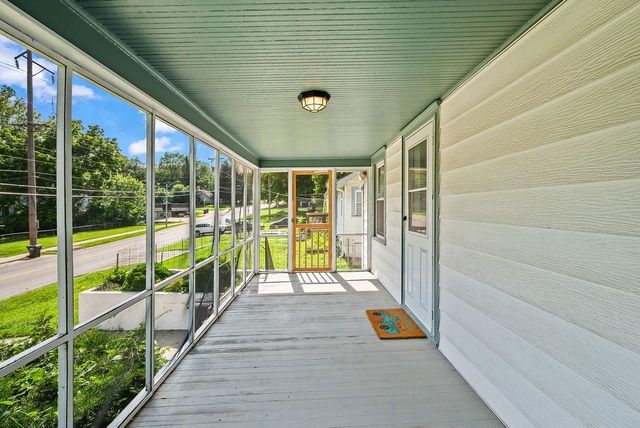 522 E Walnut Street, Independence, MO 64050