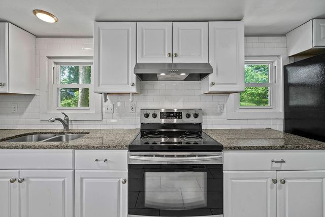 522 E Walnut Street, Independence, MO 64050