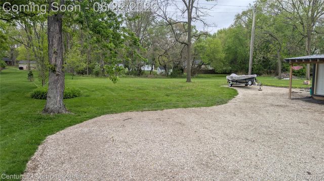 218 N Lapeer Street, Davison, MI 48423