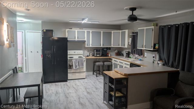 218 N Lapeer Street, Davison, MI 48423