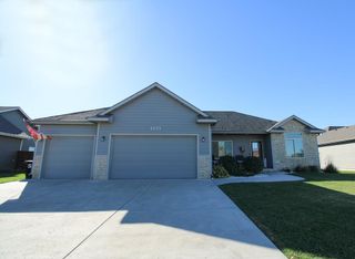 726 Marla Ct, Salina, KS 67401
