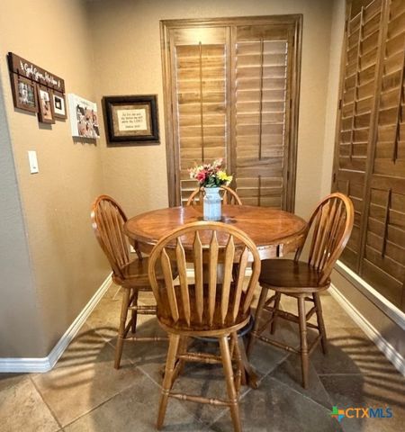 601 State Highway 123 N, Stockdale, TX 78160