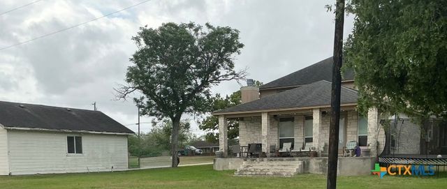 601 State Highway 123 N, Stockdale, TX 78160