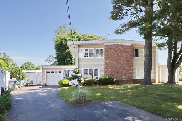 16 Adler Court, West Haverstraw, NY 10993