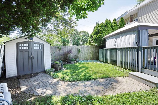 16 Adler Court, West Haverstraw, NY 10993